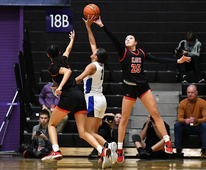 South Medford Clackamas 6A Oregon girls basketball final Taylor Balkom 46